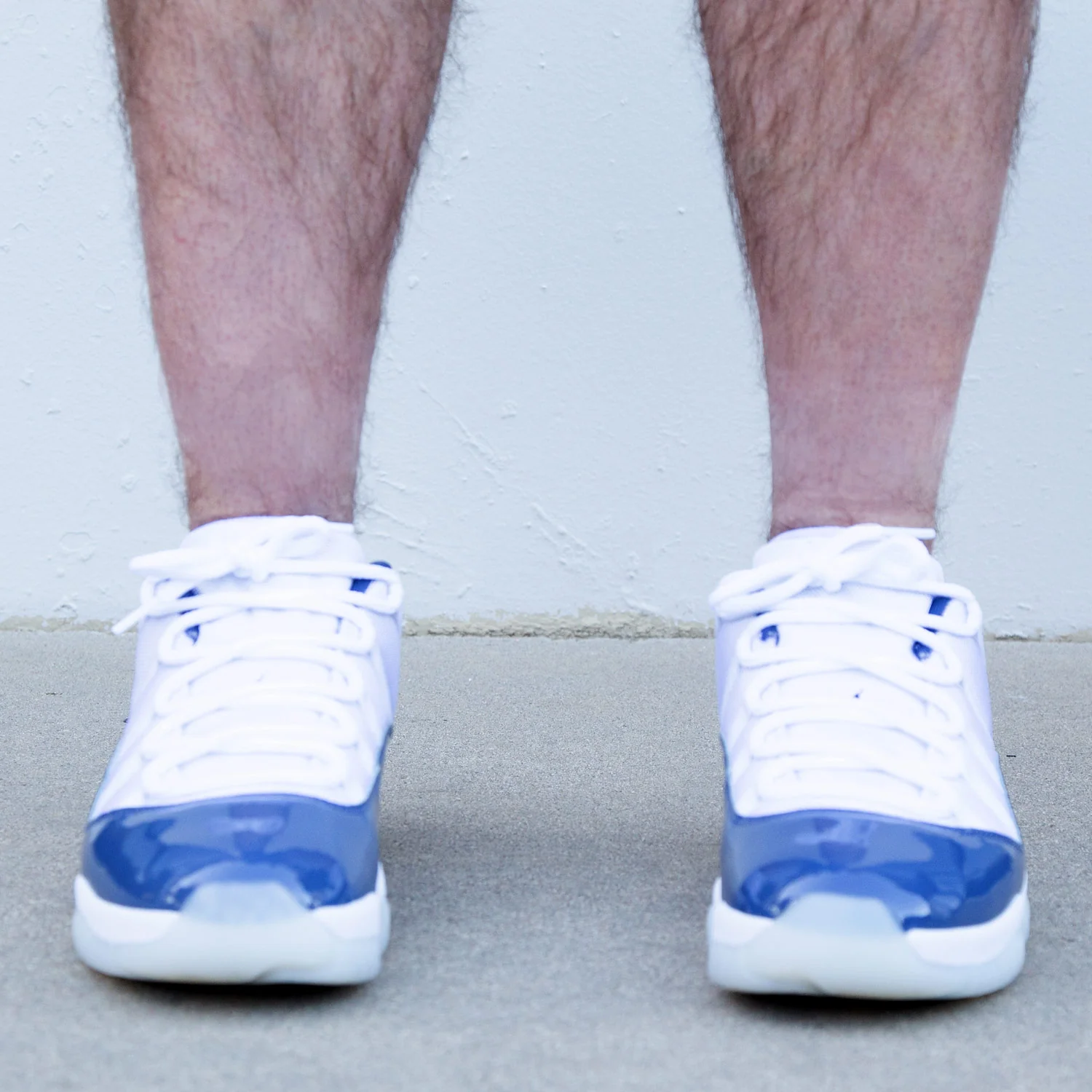 Solid Extra Cushioned Ankle Socks in White - Image 3
