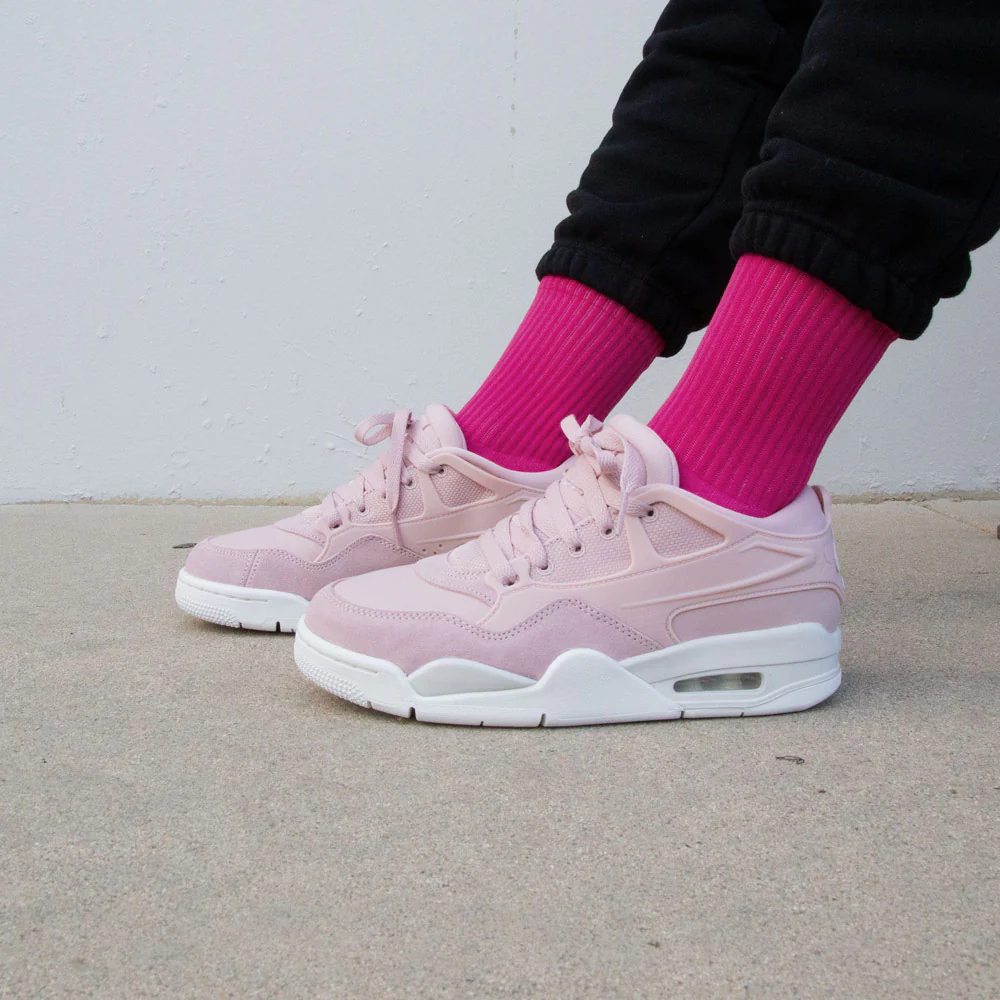 Solid Extra Cushioned Mid Socks in Pink - Image 2