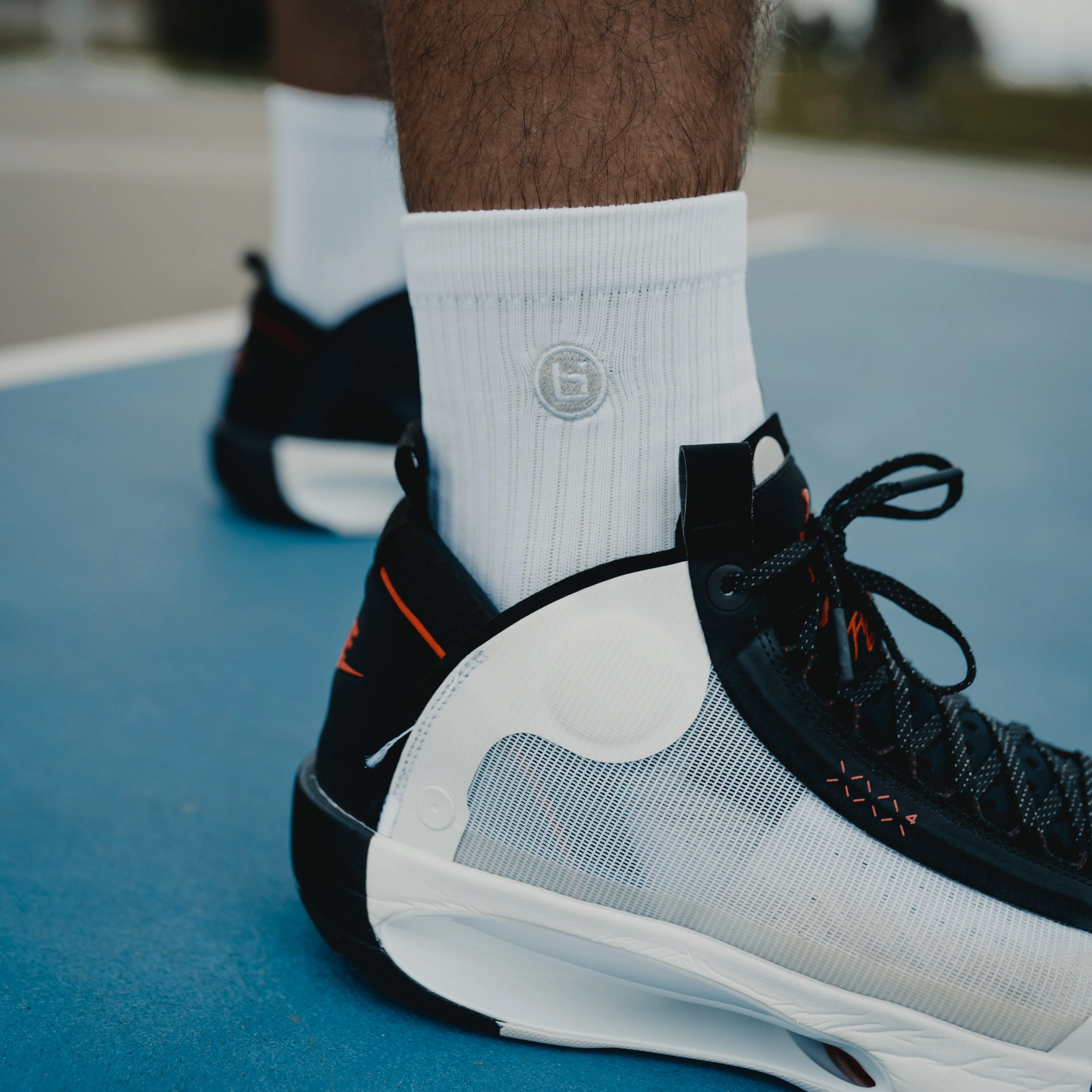 Youth P1 Quarter Socks in White - Image 4